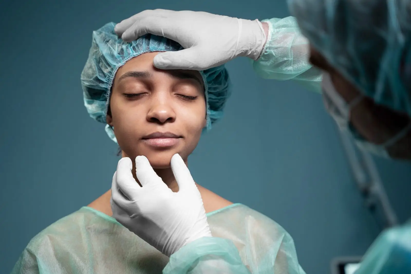 Rinoplastia Étnica Turquía, con especialistas asociados independientes en Estambul