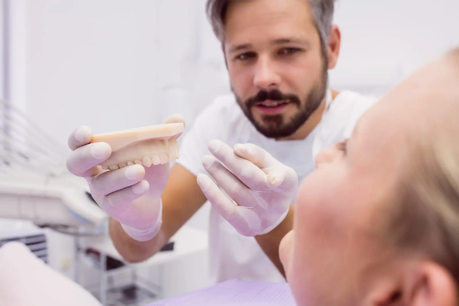 All-on-4 Turkey full-arch fixed bridge with independent partner dentists in Istanbul