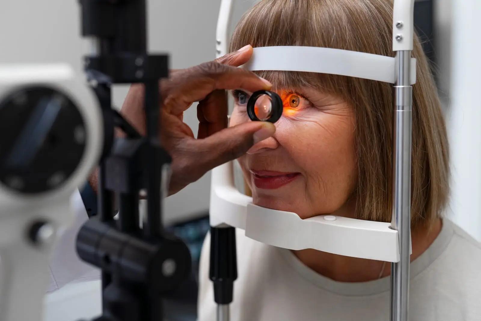 Cataract Surgery Turkey, with independent partner specialists in Istanbul