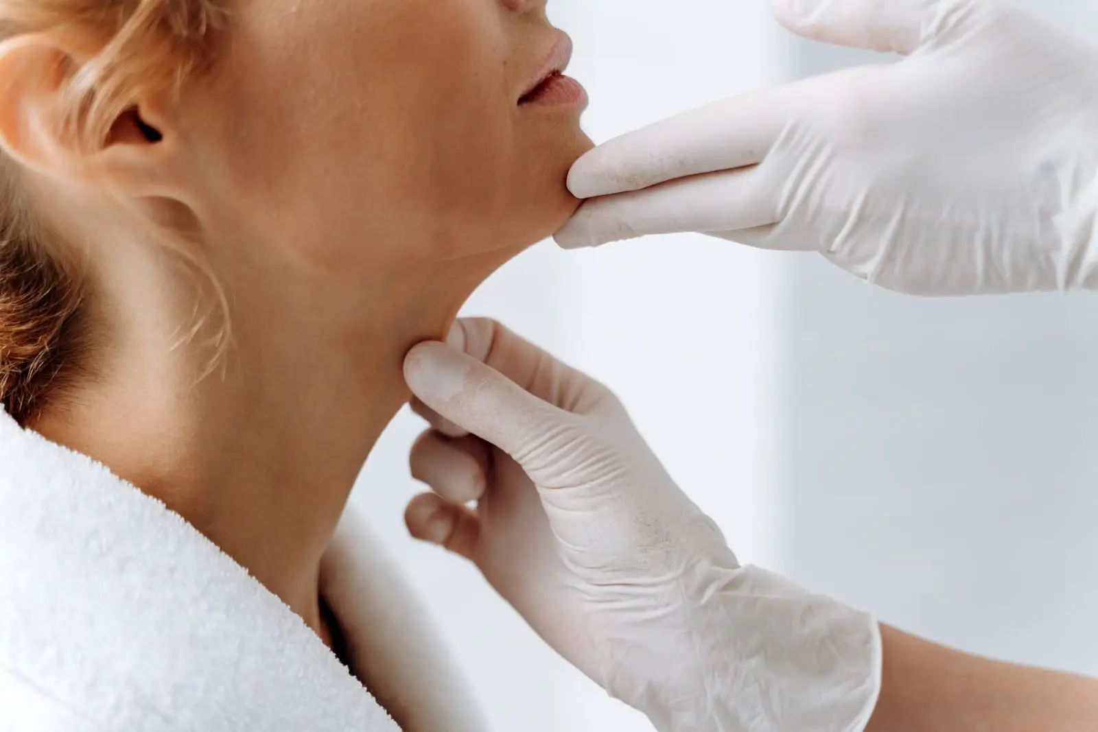 Mentoplastica Turchia, con specialisti partner indipendenti a Istanbul