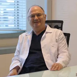 Prof. Dr. Gürhan Özcan, chirurgo plastico a Istanbul