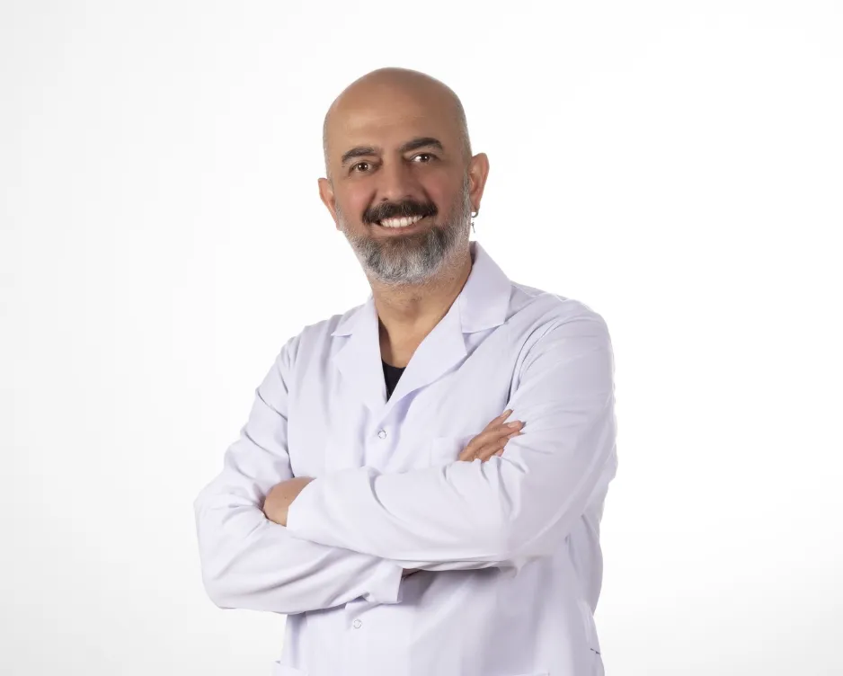 Doç. Dr. Yalçın Bayram, plastischer Chirurg in Istanbul